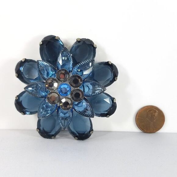 Vintage Blue Lucite Flower Rhinestone Brooch, 2 1/2 Inches - Picture 5 of 6
